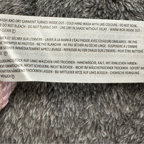 Keepsake Stand Tall Top in Blush Stencil Floral size medium - Picture 14 of 16